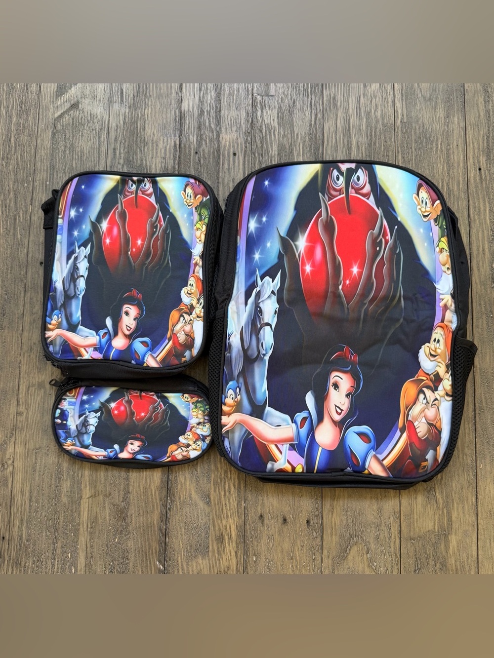 Snow White three-piece graphic backpack set
New